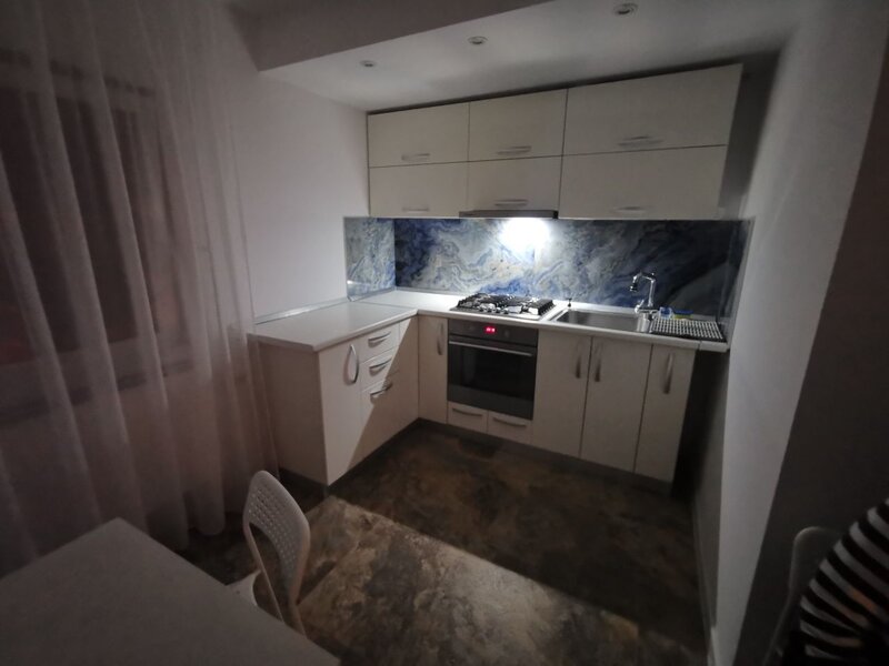 Pecineaga, Sector 5, garsoniera 40 mp.